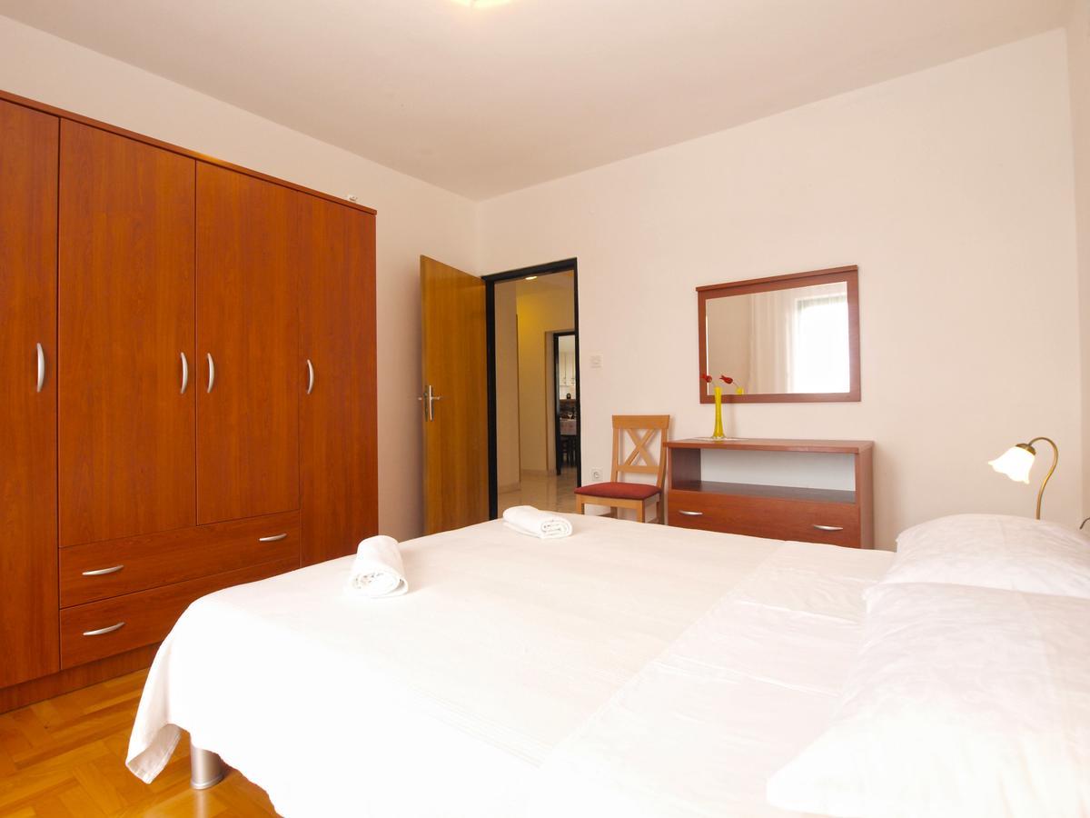 Apartment Dean 1595 Fažana Buitenkant foto