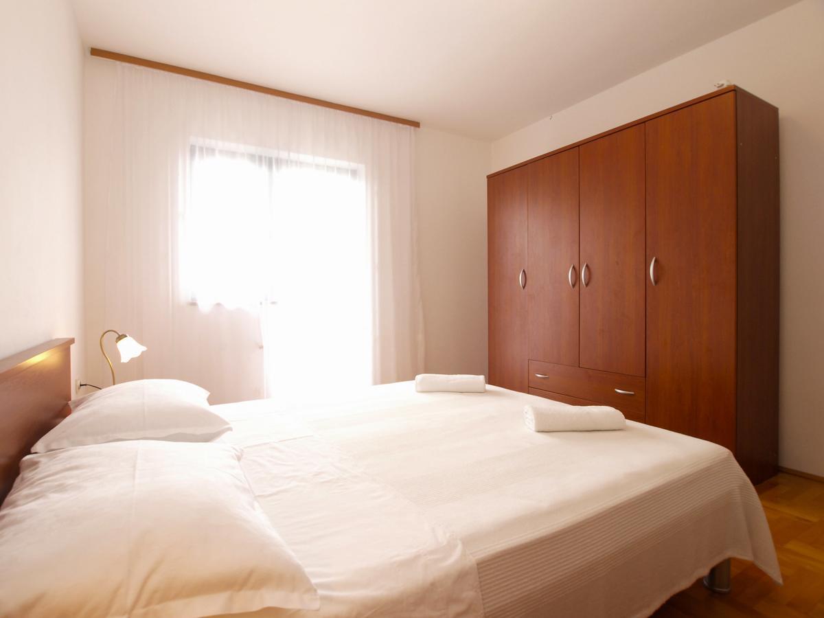 Apartment Dean 1595 Fažana Buitenkant foto